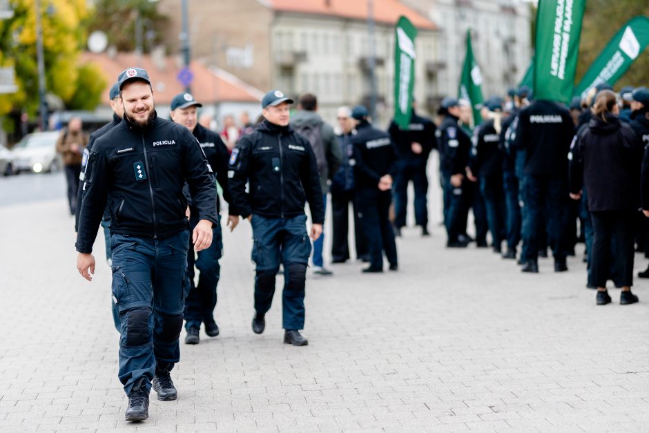 G. Nausėda: pareigūnų atlyginimai turi didėti sparčiau negu infliacija