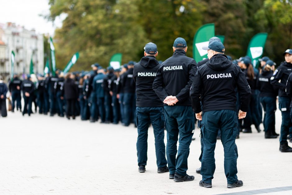 G. Nausėda: pareigūnų atlyginimai turi didėti sparčiau negu infliacija