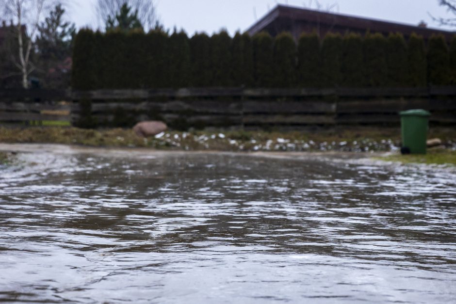 Ligoninėse – dėl plikledžio traumas patyrusių žmonių antplūdis: ribojamos planinės operacijos