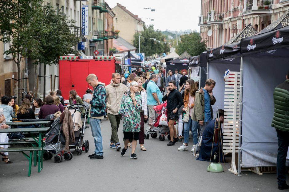 Vilniaus savivaldybė grąžins mokestį už lauko kavinių ir prekyviečių leidimus