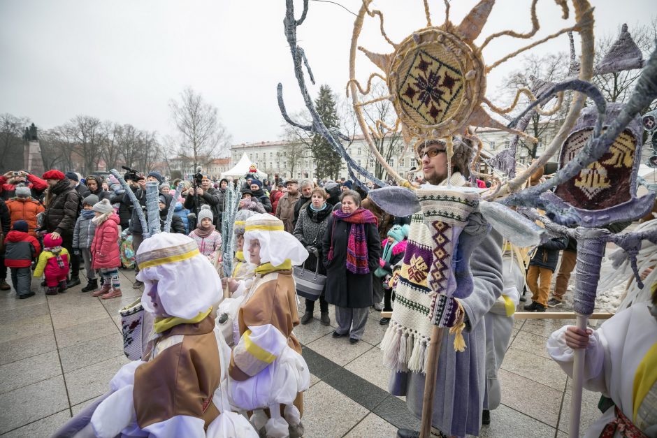 Puošnioji eglė į sostinę atviliojo net šešis Kalėdų Senelius 