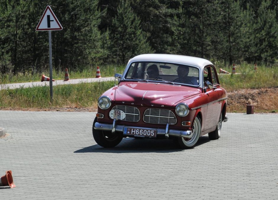 Senų automobilių ralyje į 1980-uosius važiuos ir „Ferrari“