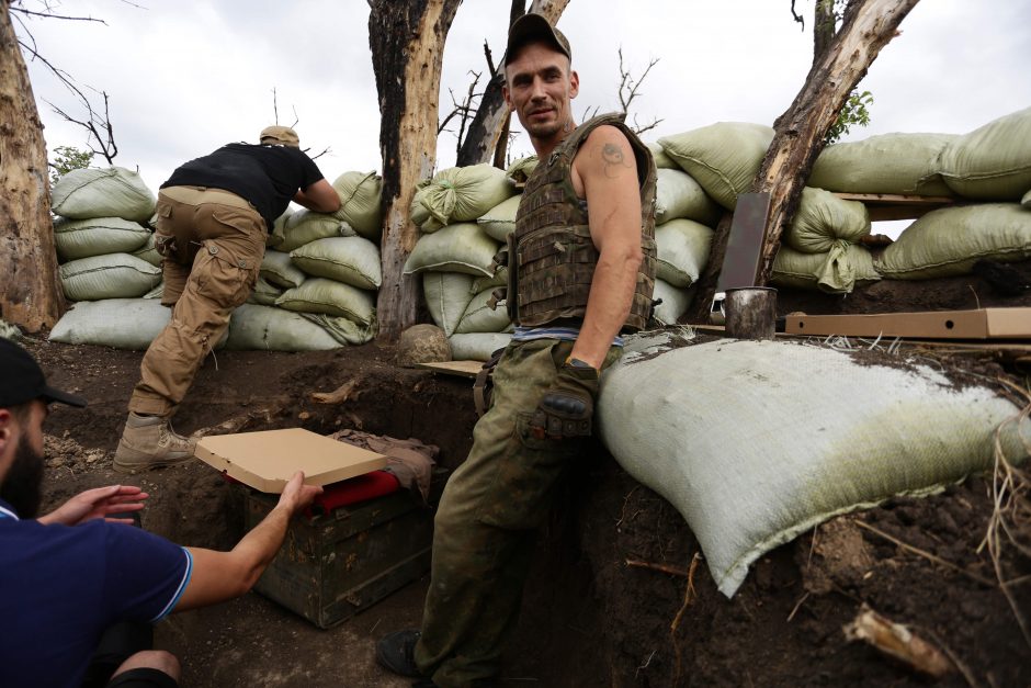 Pica fronto linijoje: Ukrainos veteranai maitina kariškius karštuosiuose taškuose