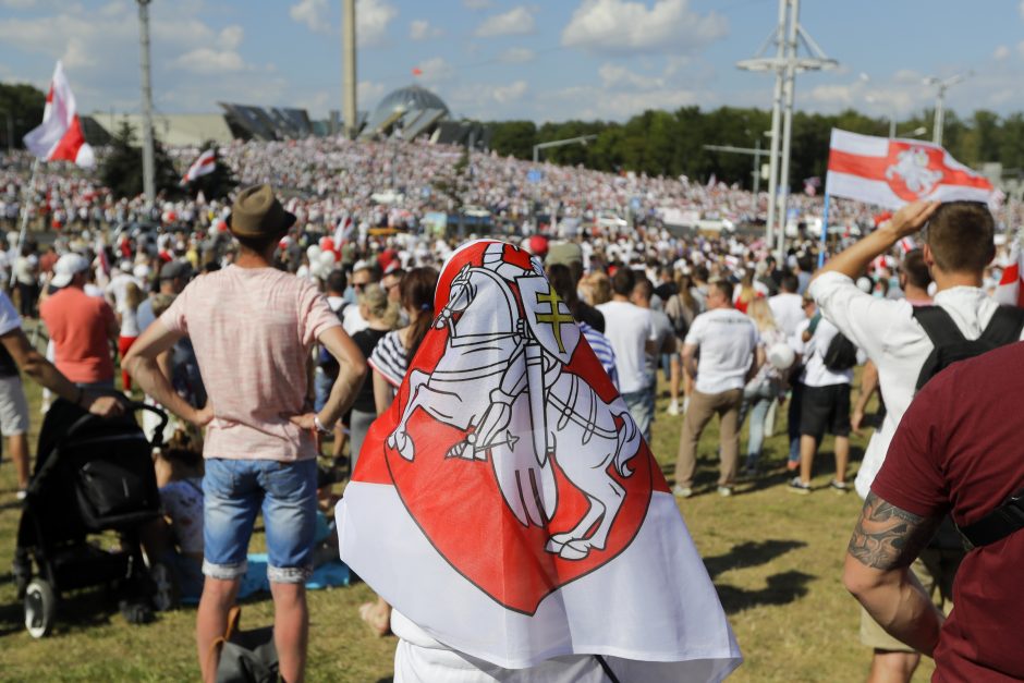 S. Cichanouskajos štabas ragina Baltarusijoje pradėti visuotinį streiką