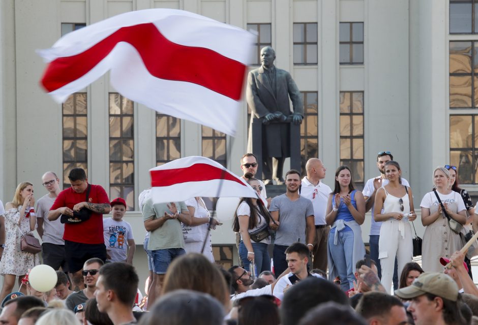 S. Cichanouskajos štabas ragina Baltarusijoje pradėti visuotinį streiką