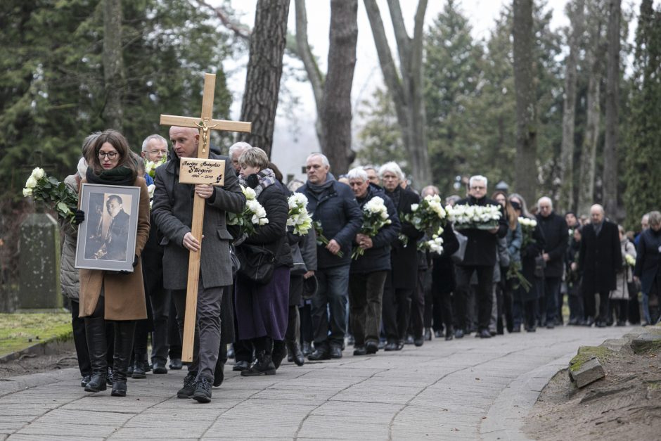 Filosofas A. Šliogeris atgulė amžinojo poilsio