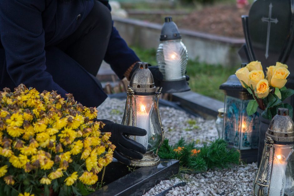 Vilniuje prie kapinių keičiasi eismo organizavimas, tvarką prižiūri pareigūnai