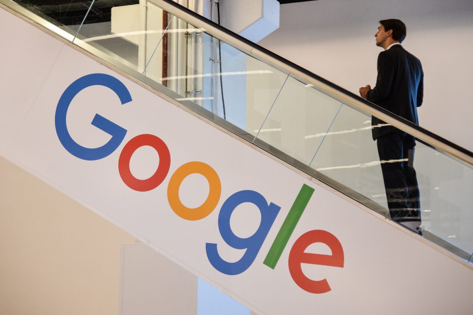 „Google“ kaltinama mokesčių vengimu: Prancūzijai turės sumokėti 945 mln. eurų