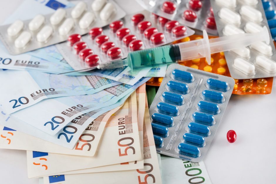 Siūloma įvertinti, ar mažinant vaistų kainas nebus neigiamų pasekmių