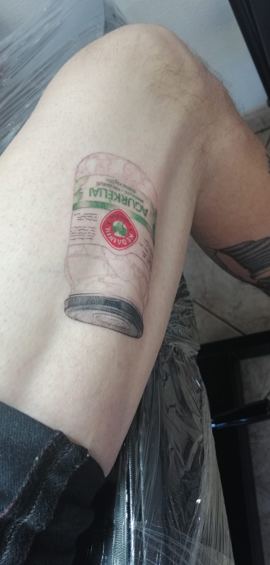 Kėdainių agurkėliai ant klaipėdiečio kūno virto tatuiruote