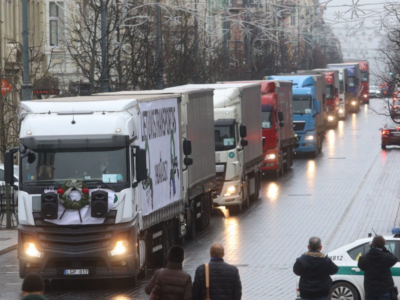 Ekonomistas: transporto sektoriaus plėtra Lietuvoje sustoja dėl Mobilumo paketo