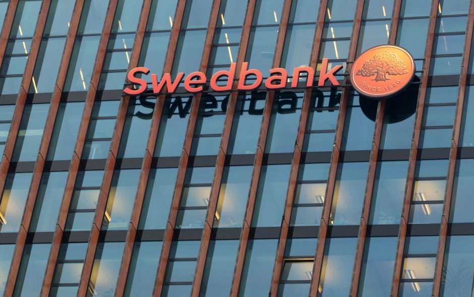 Nuo rugsėjo „Swedbank“ nebeliks kodų kortelių