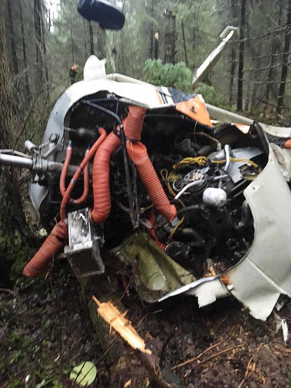 Niujorko priemiestyje sudužus lėktuvui žuvo pilotas ir užsiliepsnojo keli namai