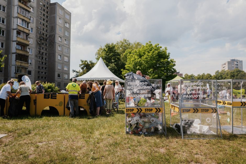 „Kauno švara“ ir „Žaliasis taškas“ tyrė kauniečių plastiko ir metalo pakuočių atliekų konteinerį