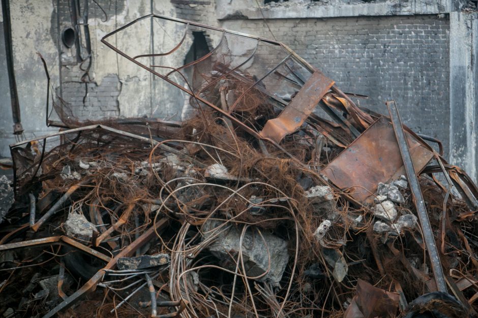 Baigė sudėtingiausią Alytaus gaisravietės tvarkymo etapą: kainavo per 1,5 mln. eurų