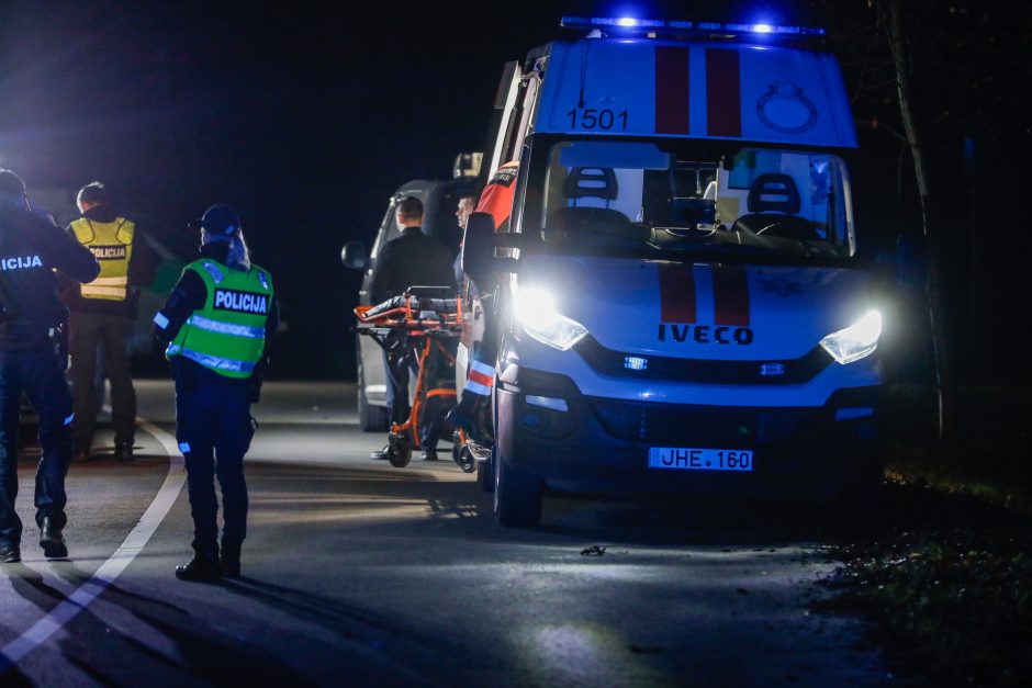 Žmogžudystė Kaune: įtariamo šaulio automobilyje – keisti radiniai