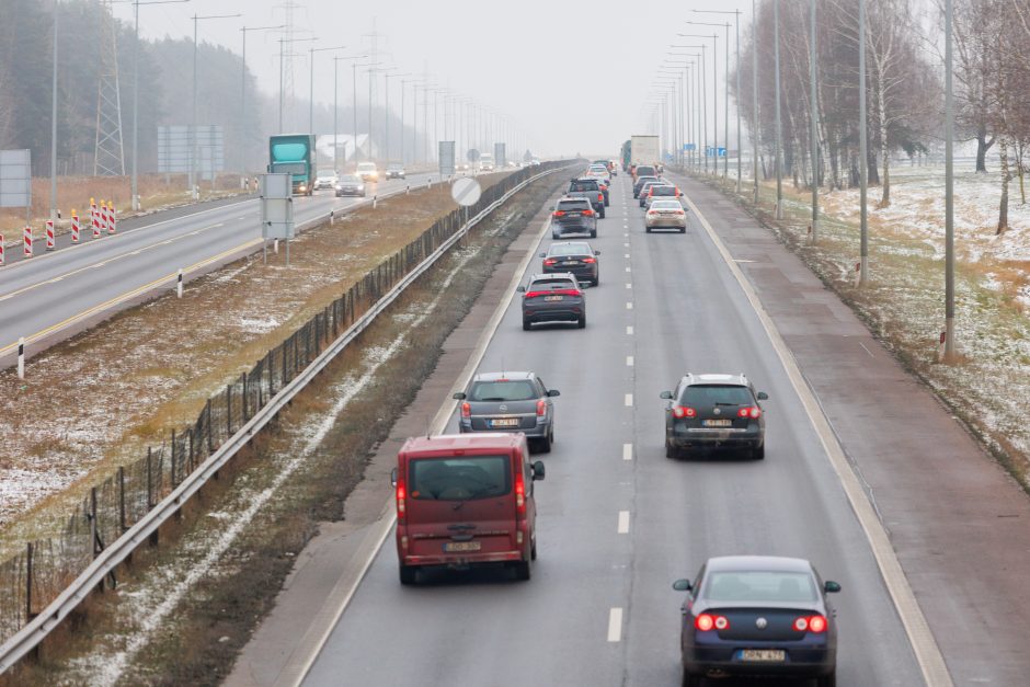 Spūstys, spūstys ir dar kartą spūstys: tilto remontas jau dusina Kauną