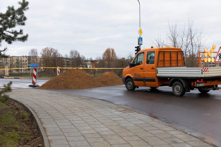 Ministerija iš Kelių direkcijos reikalauja atsakymų dėl įgriuvusio Kėdainių tilto