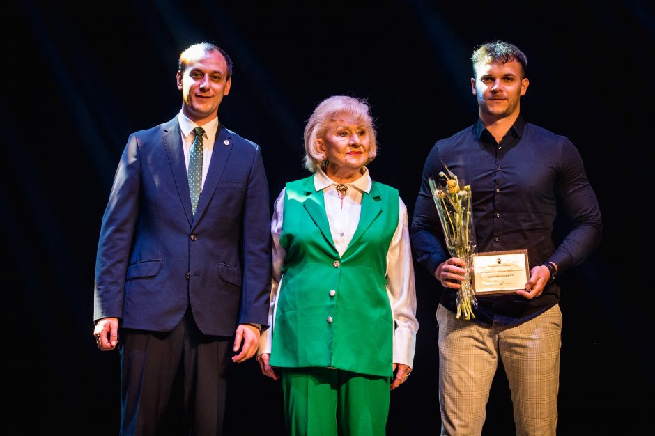 Kaunas iškilmingai paminėjo medicinos darbuotojų dieną: laureatams įteiktos premijos