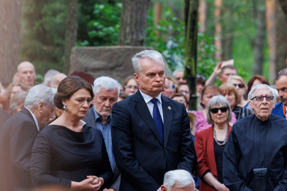 Kaune amžinojo poilsio atgulė A. Adamkienė: ji dovana nuo Dievo mums