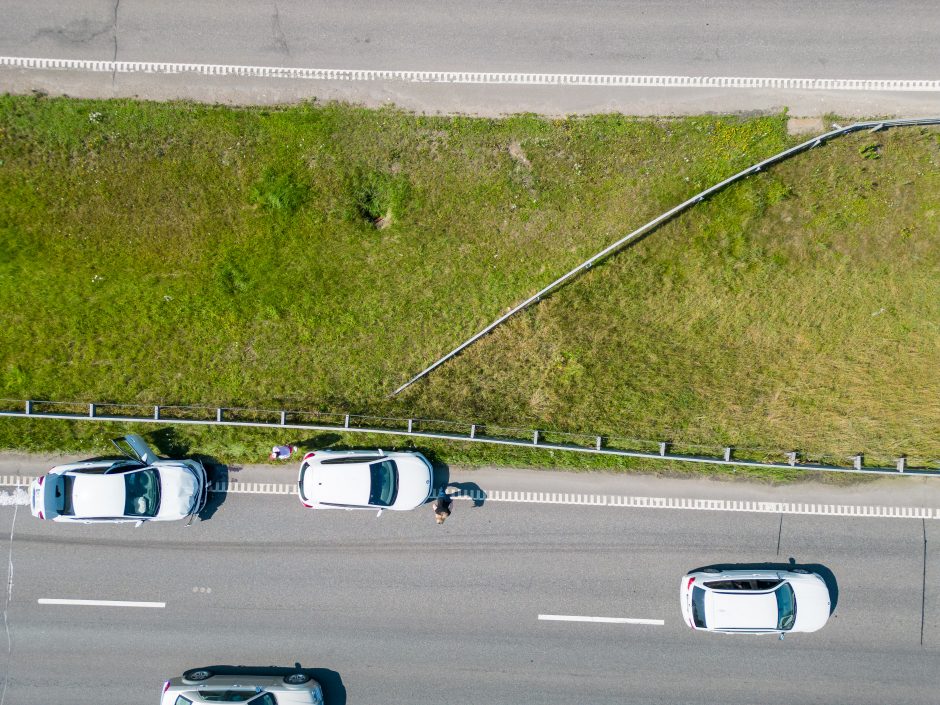 Iškalbinga įžanga į besibaigiančios vasaros savaitgalį: pakaunėje susidūrė aštuoni automobiliai