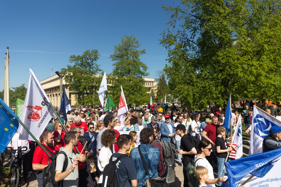 Profesinių sąjungų eitynės ir protestas Gegužės 1-osios proga