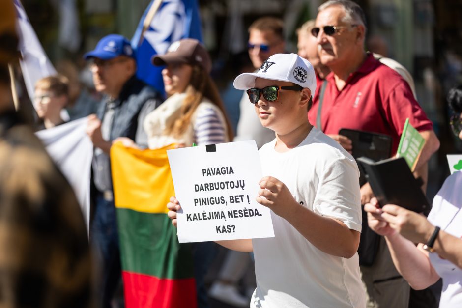 Profesinių sąjungų eitynės ir protestas Gegužės 1-osios proga