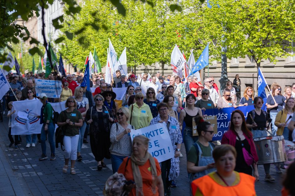 Profesinių sąjungų eitynės ir protestas Gegužės 1-osios proga