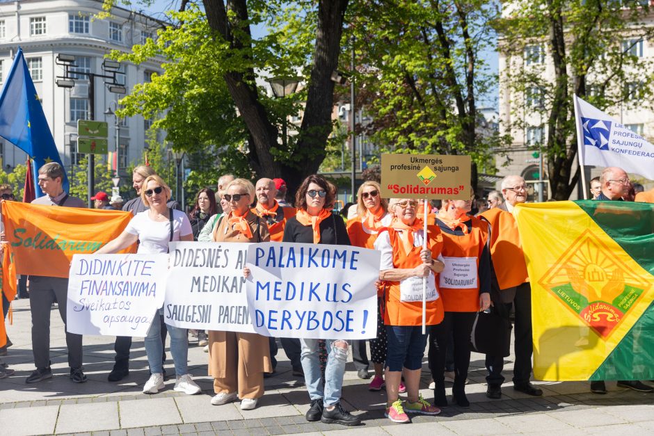 Profesinių sąjungų eitynės ir protestas Gegužės 1-osios proga