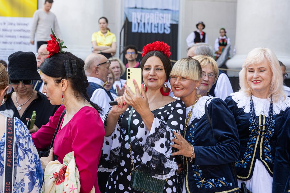 Pasaulio lietuvių bendruomenių ir Lietuvos tautinių bendrijų dienos atidarymas