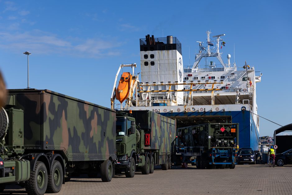 Lietuvoje dislokuojama Nyderlandų oro gynybos sistema „Patriot“ atvyko į Klaipėdą