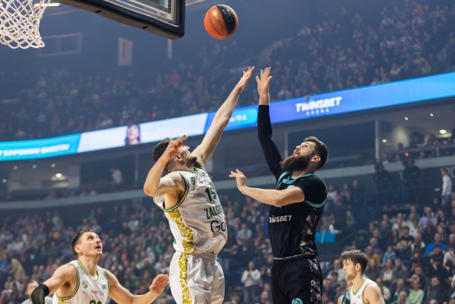 Be vyr. trenerio rungtyniavęs „Žalgiris“ gavo smūgį nuo „Wolves“ ekipos