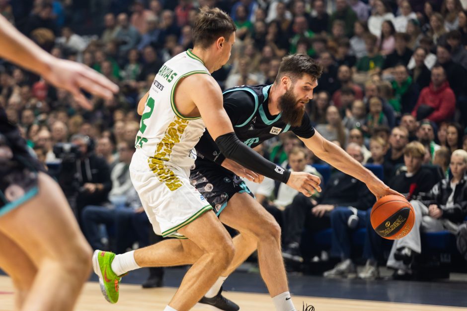 Be vyr. trenerio rungtyniavęs „Žalgiris“ gavo smūgį nuo „Wolves“ ekipos