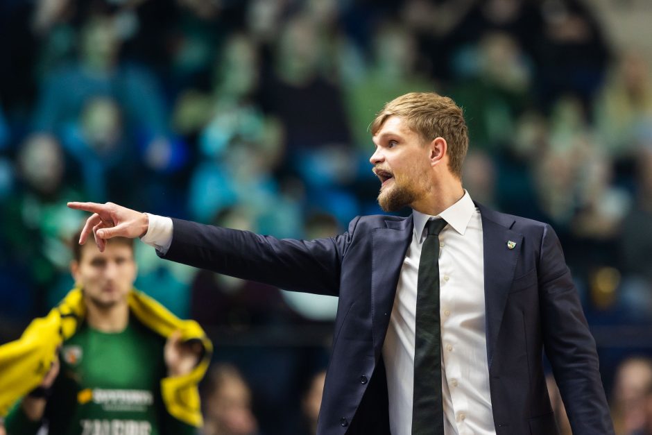 Be vyr. trenerio rungtyniavęs „Žalgiris“ gavo smūgį nuo „Wolves“ ekipos