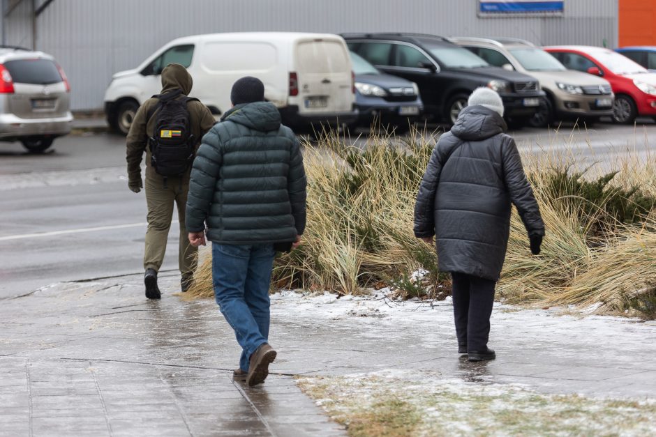 Vilniaus gatvės virto čiuožyklomis