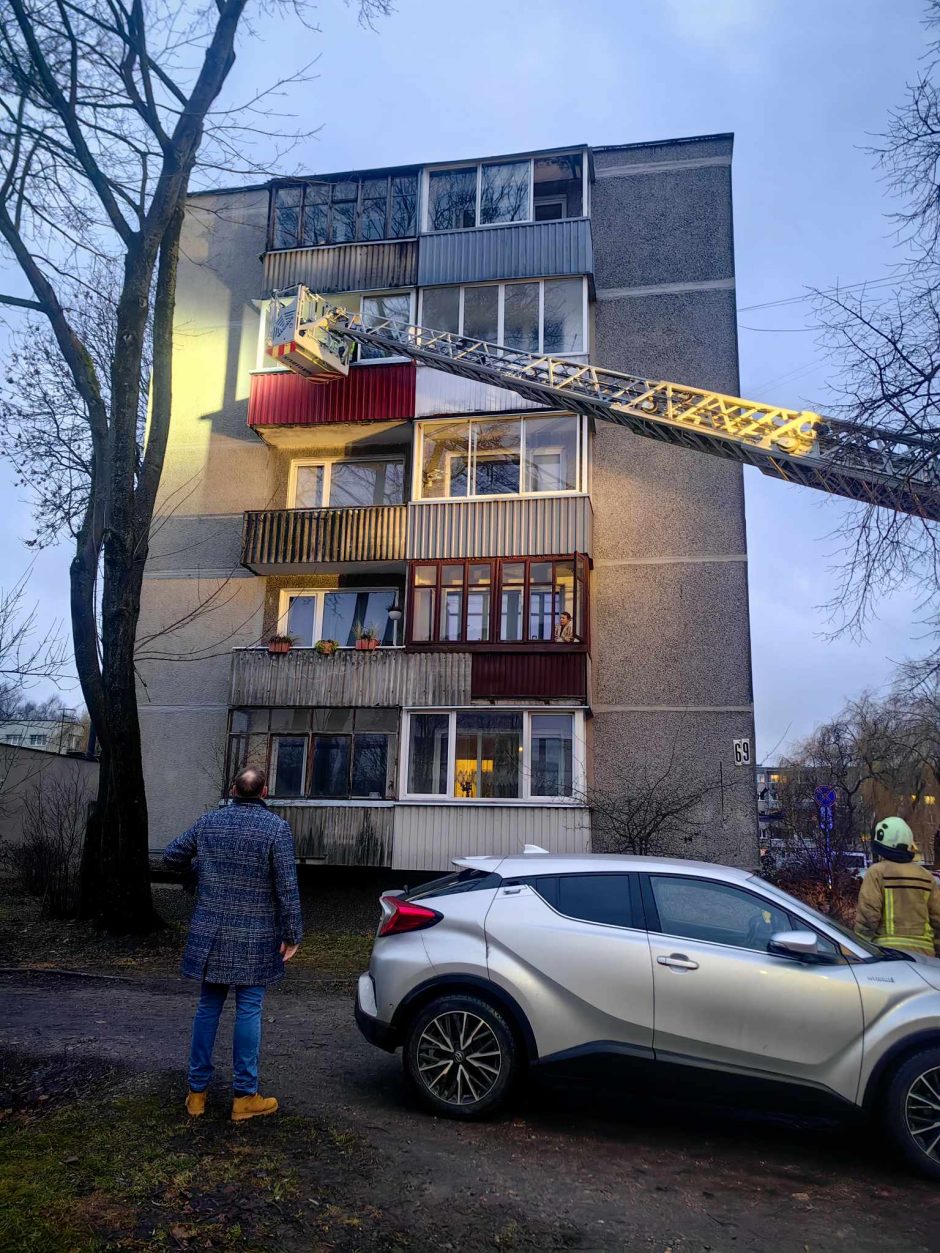 Tarnybų sujudimas prie penkiaaukščio: pasitvirtino blogiausias scenarijus