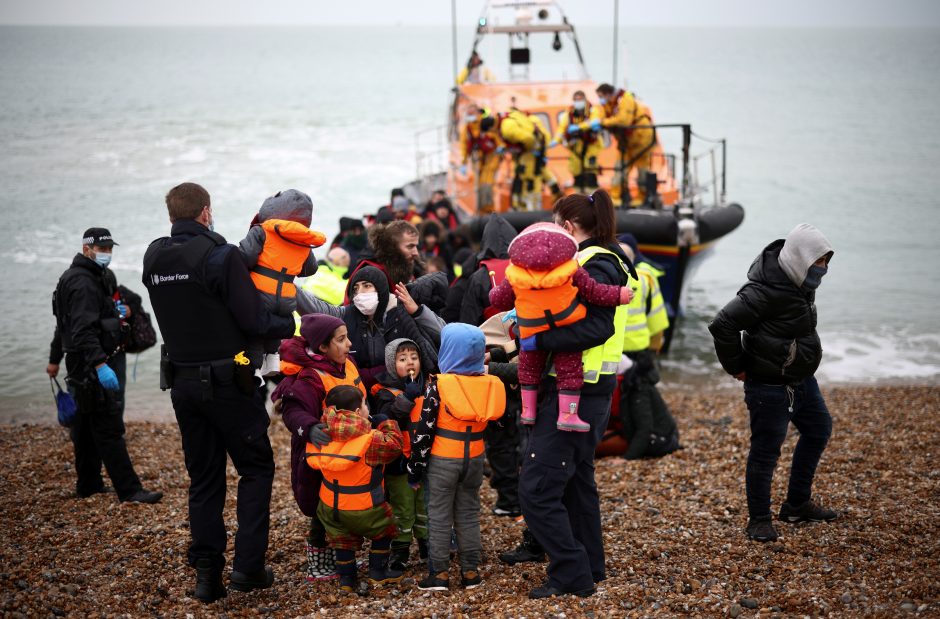 Vienerių metų berniukas vienas įveikė kelionę su migrantais per Viduržemio jūrą