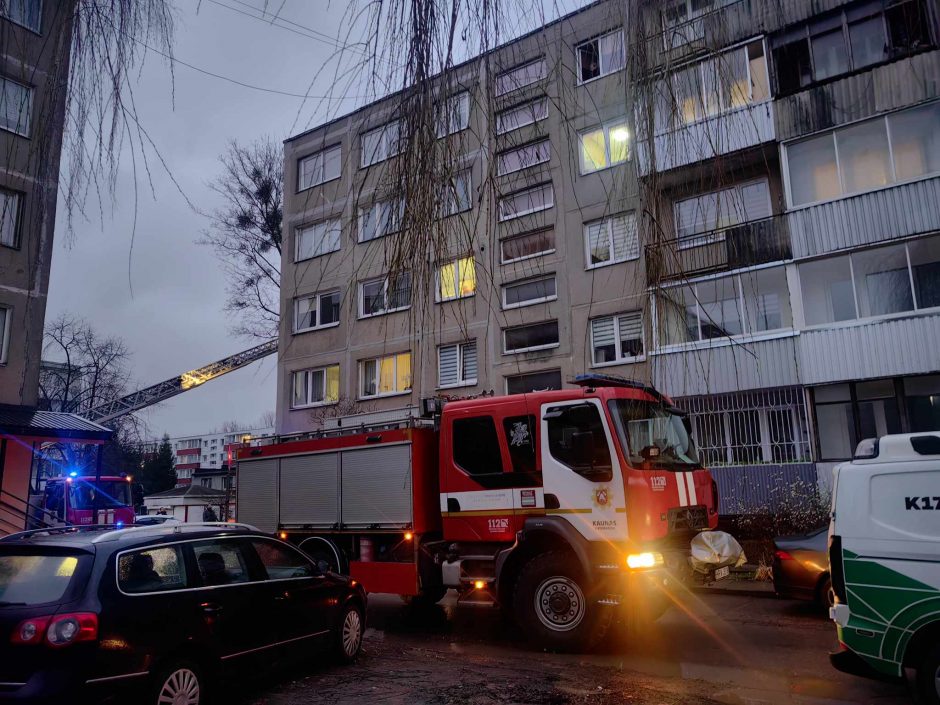 Tarnybų sujudimas prie penkiaaukščio: pasitvirtino blogiausias scenarijus