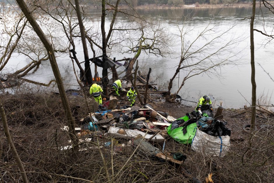 Nugriovė pensininko gūžtą: juk niekam ant sprando nesėdžiu, valgyti neprašau