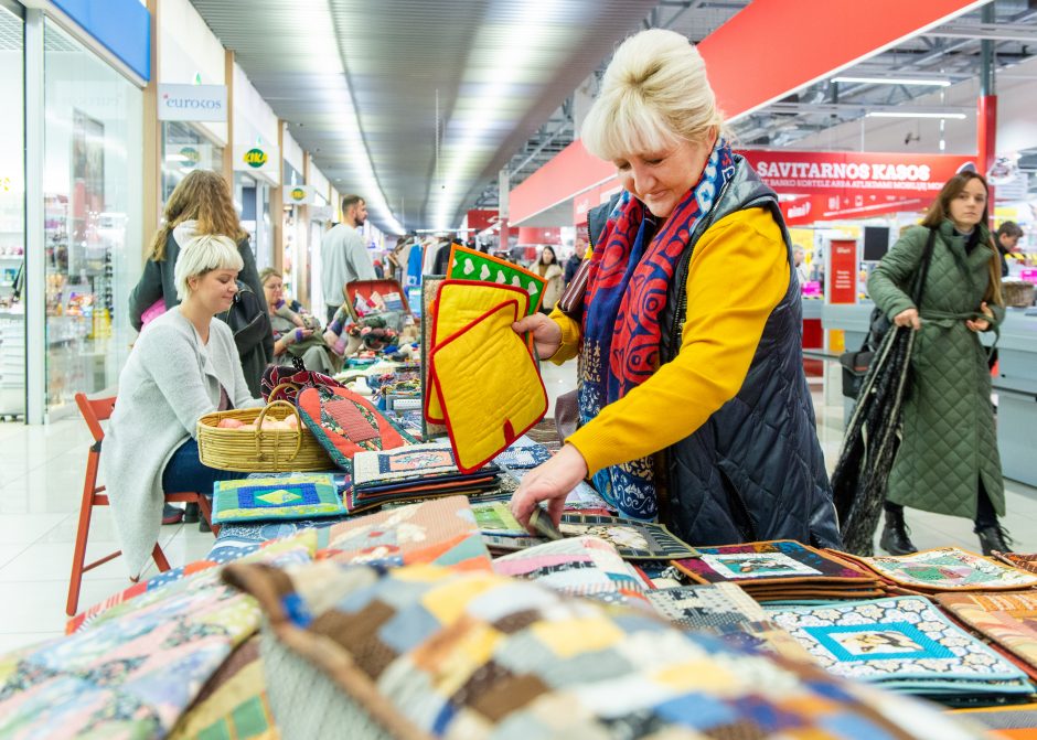 Naudoti daiktai kūrybingų moterų dėka grįžta antram gyvenimui