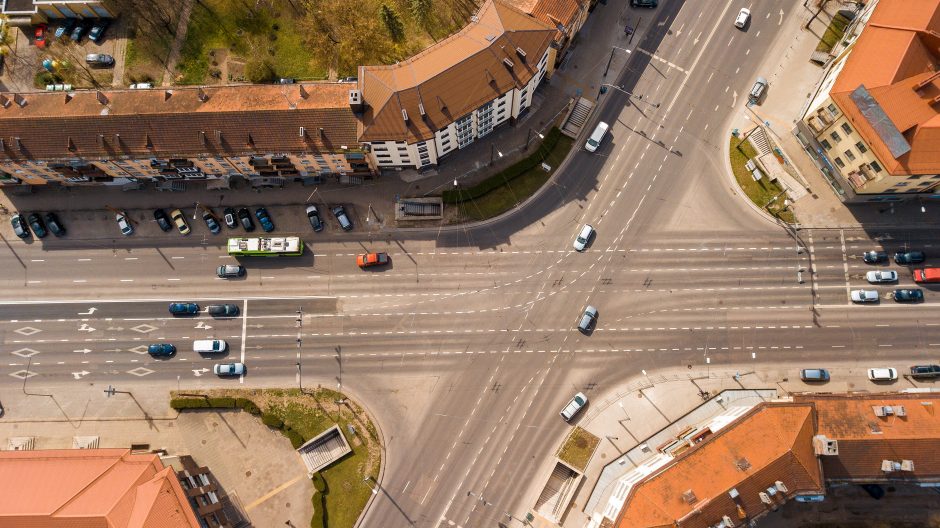 Teigia, kad rombai Kauno gatvėse pasiteisino: pirmasis pusmetis – be aukų