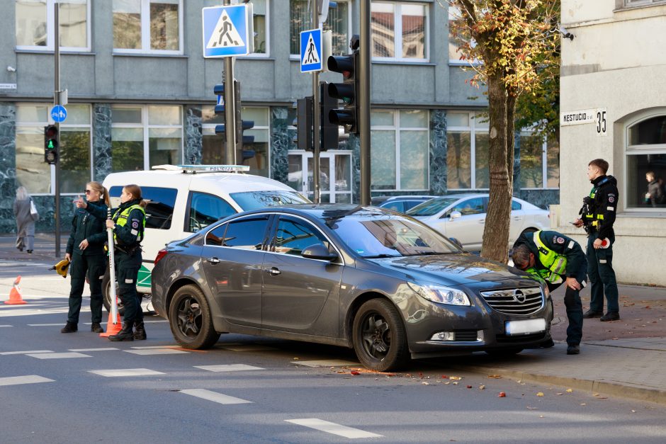 Kauno centre strigo eismas: partrenkta moteris