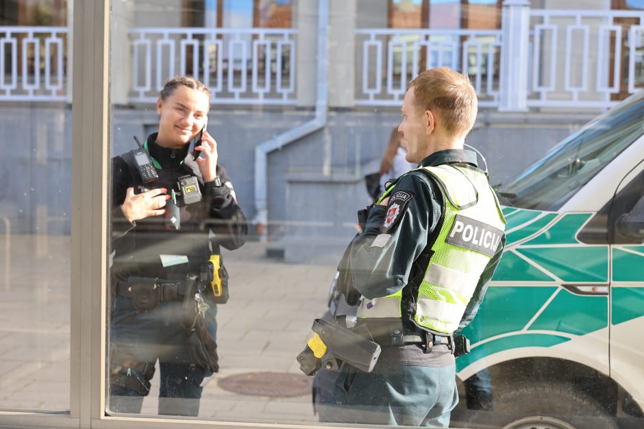 Mįslingų mirčių savaitė Kaune tęsiasi: leisgyvis vyras aptiktas požeminės perėjos moterų tualete