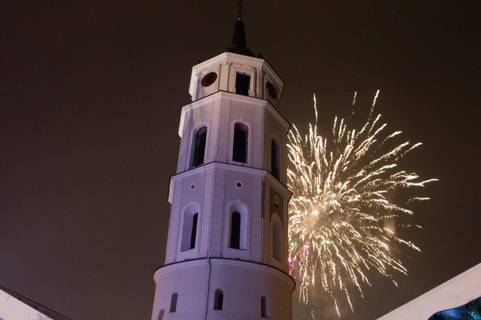 Vilniaus miesto taryboje sproginės fejerverkų aistros?