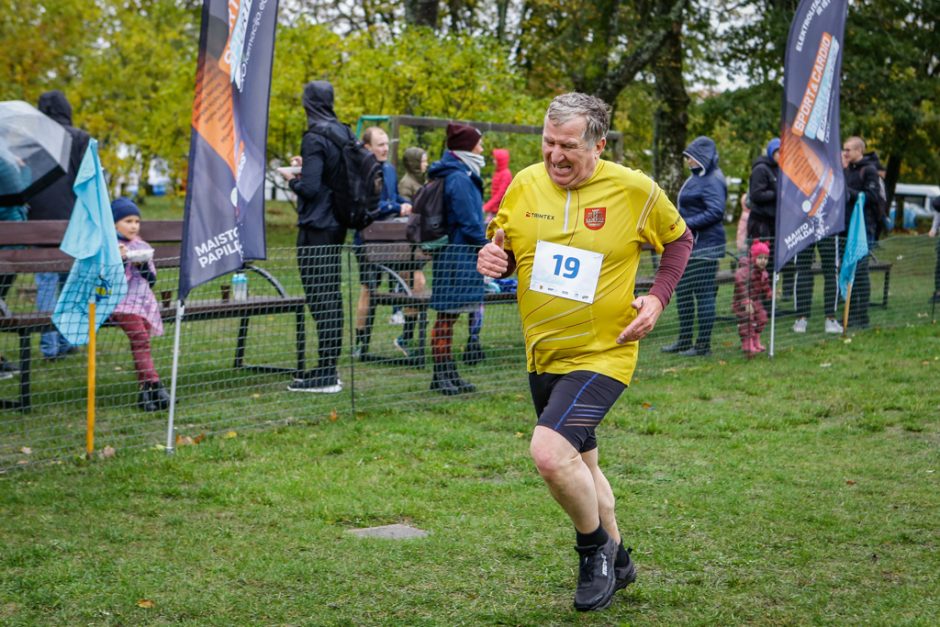 Susigrūmęs su pajūrio vėju bėgime „Gintarinė jūrmylė“ triumfavo R. Kančys