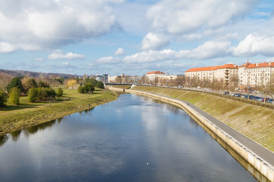 Nemuno krantinėje apšvietimo nebus?