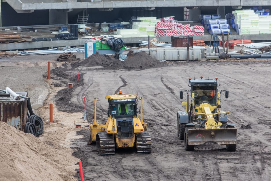 Vilnius griauna stadioną, Kaunas laukia atidarymo