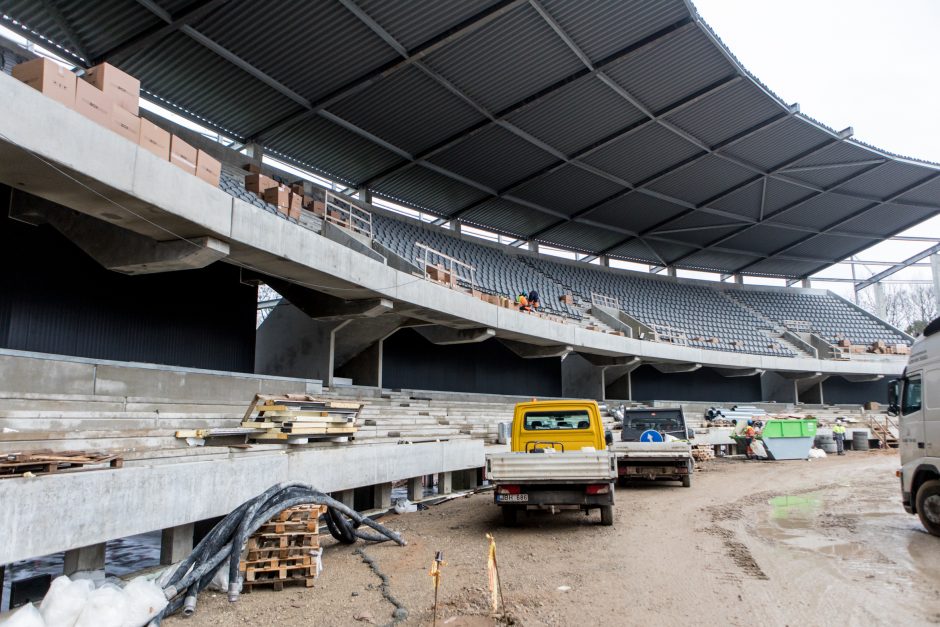 Vilnius griauna stadioną, Kaunas laukia atidarymo