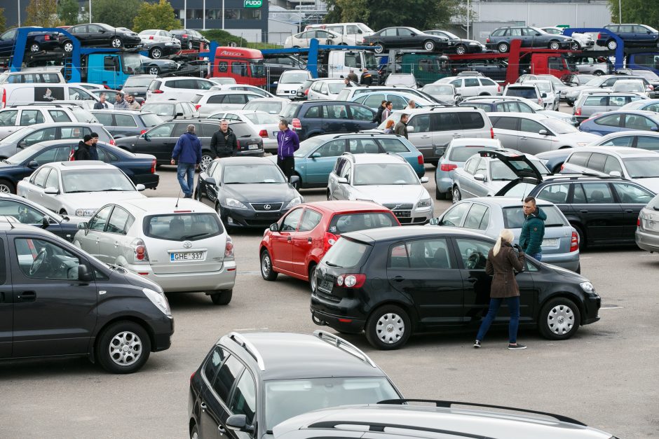 Turgus laukia aukso laikų sugrįžimo: svarbūs vienos šalies prekeiviai