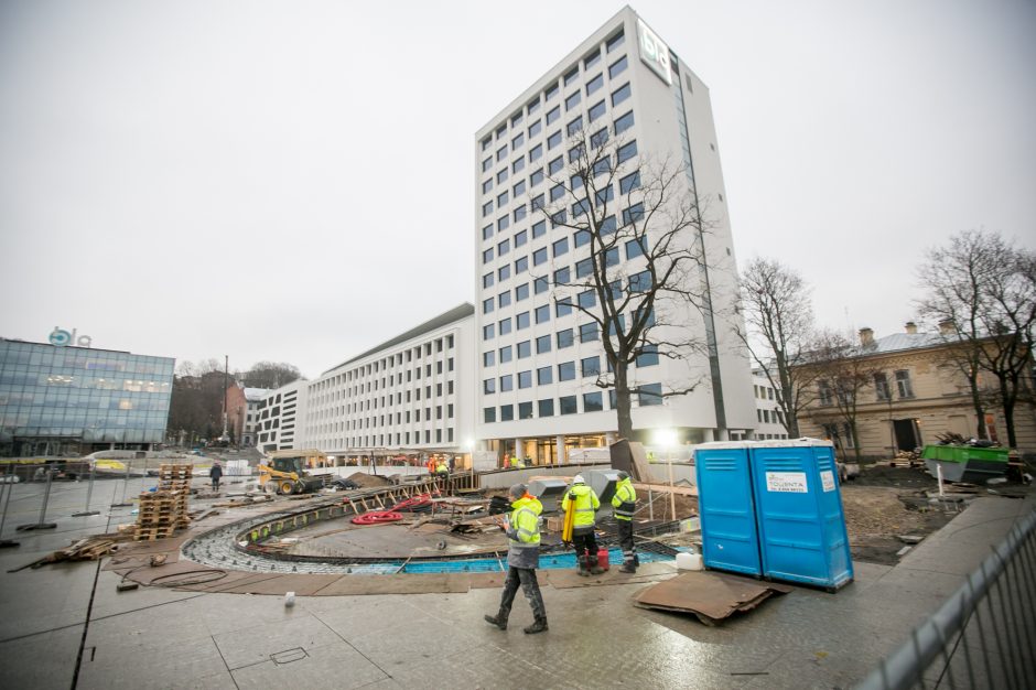 Vienybės aikštėje baigtos BLC 2 verslo centro statybos